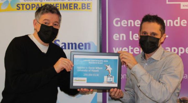 Stichting Alzheimer Doneert